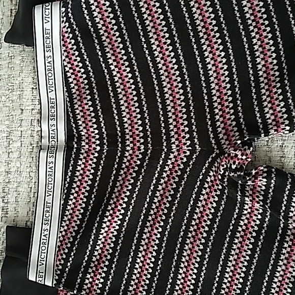 Victoria’s secrets thermal shirt/bottoms sleepwear. - Picture 12 of 12